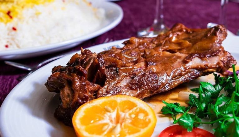 Eram Shandiz Restaurant in Mashhad