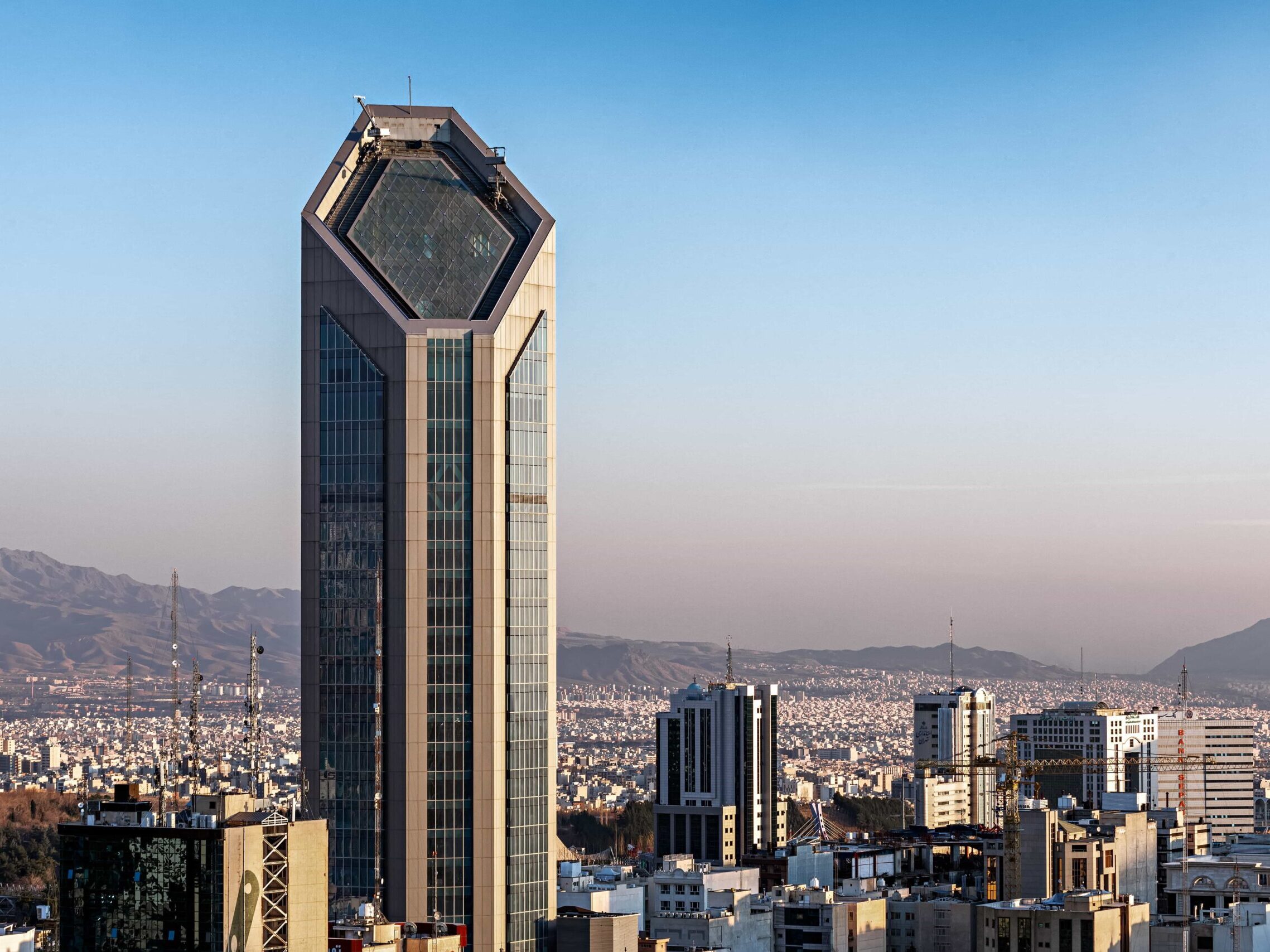 How to Exchange Money in Iran